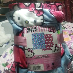 Hello Kitty 2 Pack Cloud Plush Throws