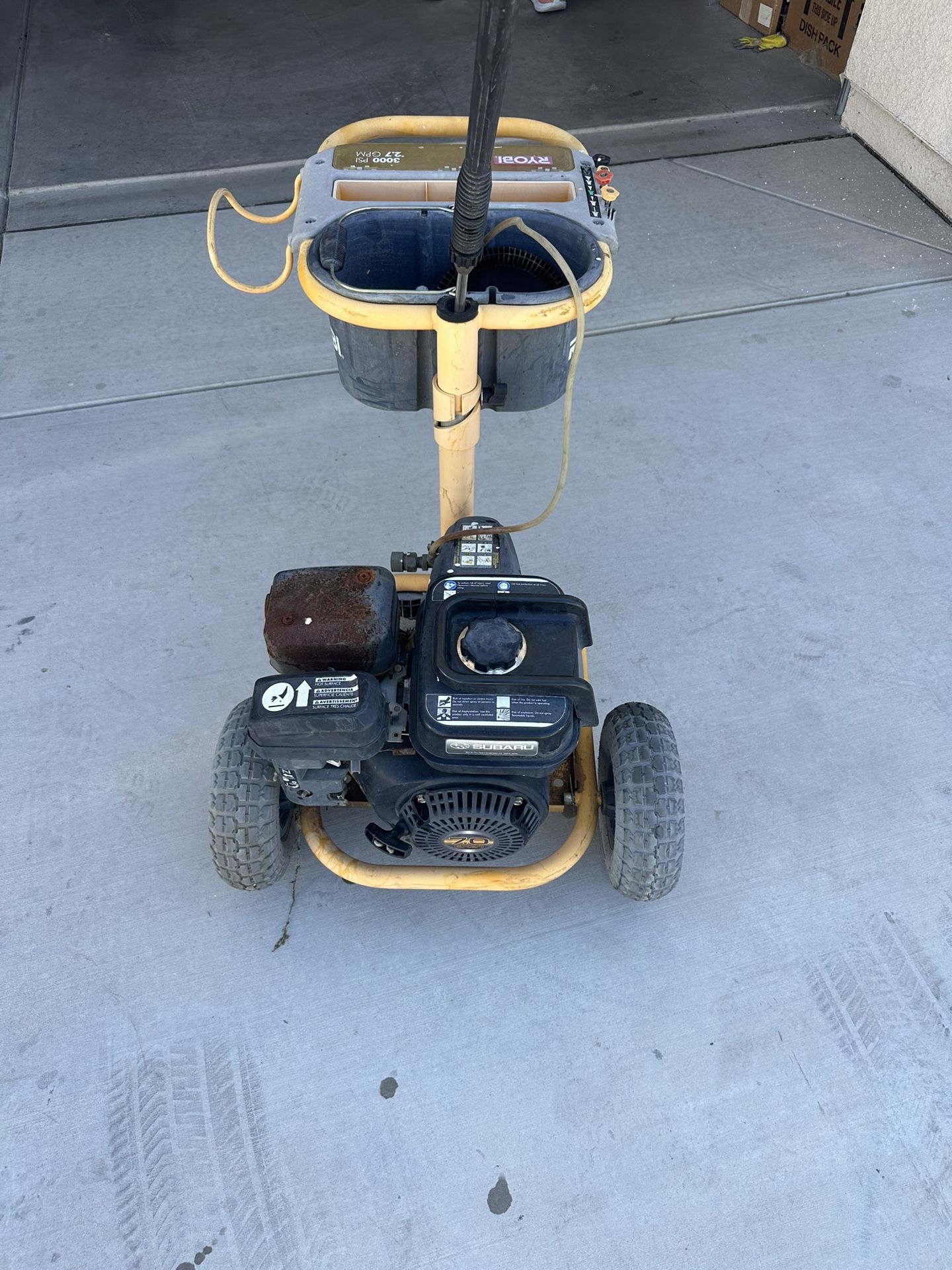 Ryobi RY80030 Pressure Washer, Gas, 3000-PSI, Hose and Wand