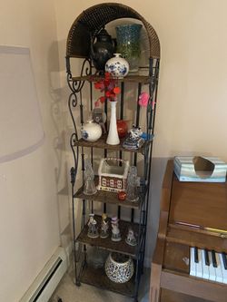 Decorations shelf
