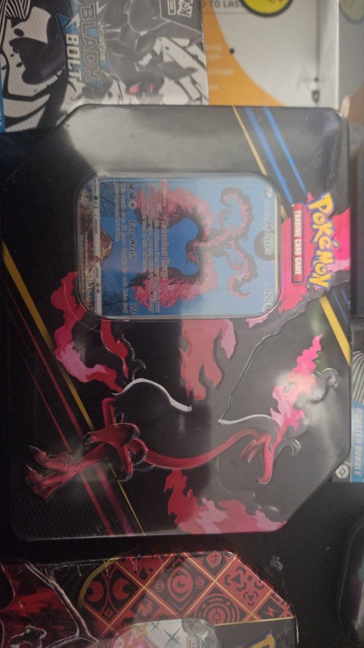 Pokémon TCG: Crown Zenith Tin (Galarian Moltres) Sealed