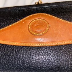 Dooney & Bourke wallet 
