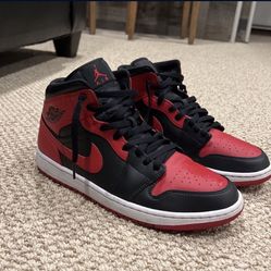 Air Jordan 1 Mid “Banned” (2020) Size 11 Red Black White Includes Crease Protectors