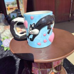 Vintage Warner Bros Looney Tunes "Pepe Le Pew" Penelope Cat 3D Coffee Mug - 16oz - 1995-