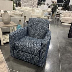 Swivel Chair 