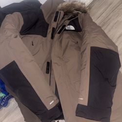 North Face Puffy jacket 