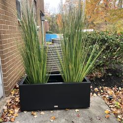 Veradek Black Outdoor Planter Box with TWO 5-FT Artificial plants
