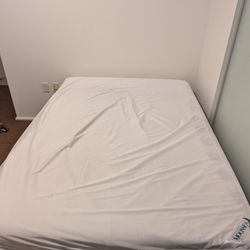 Bed With Bed Frame READ DESCRIPTION 