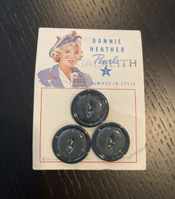 *FS-All Original Untouched Vintage 40’s Bonnie Heather Pearls Buttons*