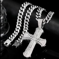Metal Chain With The Same Cross That 50 Cent Wears!! Same Design!!!