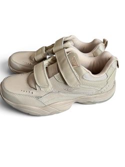 Vintage Everlast Sport Velcro Strap Sneakers