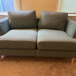 ✨ Mid-Century Modern Loveseat – Deep & Comfy | Must Sell