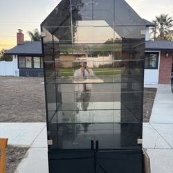Black Laquer Curio Cabinet 