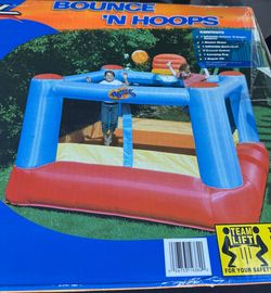 Banzai Bounce ‘n Hoops Play Area 8x8x5.4 Ft - new