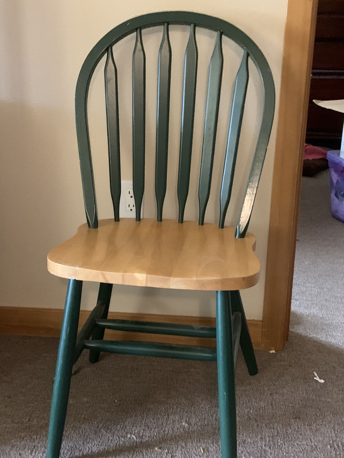 Kitchen table chairs (3)