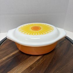 Vintage Pyrex Daisy Covered Casserole Dish