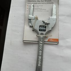 Adjustable slip-nut wrench