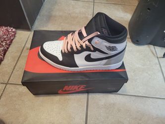 Jordans 1 Retro High Og Bleached Coral
