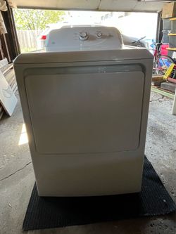 GE Gas Dryer [White]