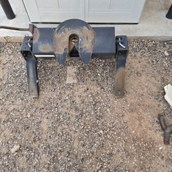 Fifth Wheel Trailer Hitch Draw-Tite 6000