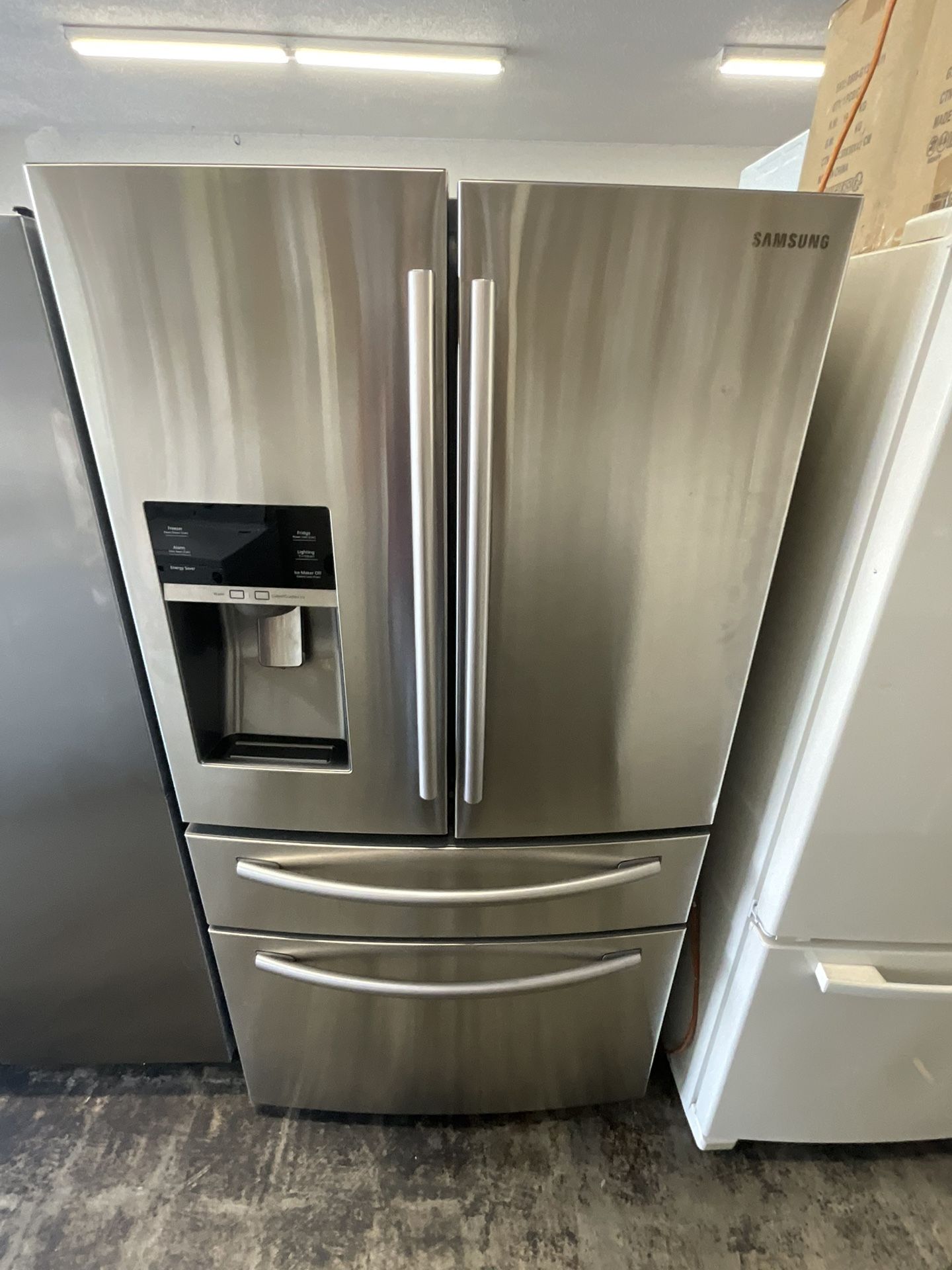 Samsung 4 Door French Door Refrigerator (MANAGER SPECIAL)
