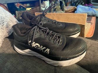 Men’s black Hoka bondi 7 sneakers Size 9.5 / or 11 women’s