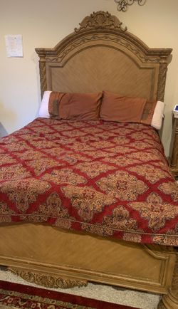 Queen bed with mattress