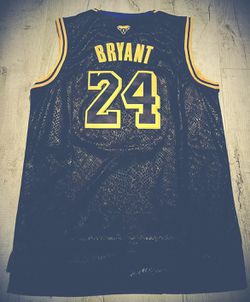 NEW! Kobe Bryant Black Mamba 8/24 Snakeskin Legacy Jersey w/ GiGi Patch  Size 52 XL/L for Sale in South Holland, IL - OfferUp