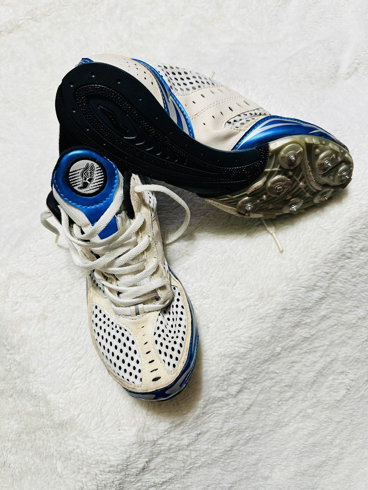 track spikes 9 USA