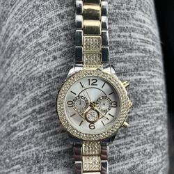 Accutime Watch Corp Golden Iced