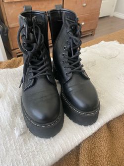Steve Madden boots
