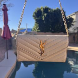 Authentic Yves Saint Laurent Grain de Poudre Leather Flap Wallet Crossbody Bag