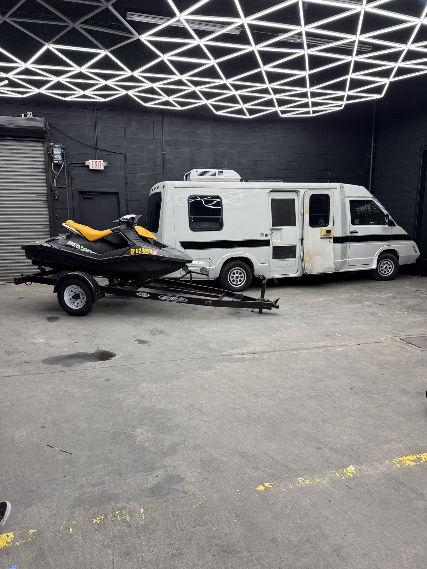Jet Ski Rv Motorhome Combo Trailer Included 