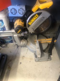 Tool, saw damage, ONLY USE FOR PARTS.