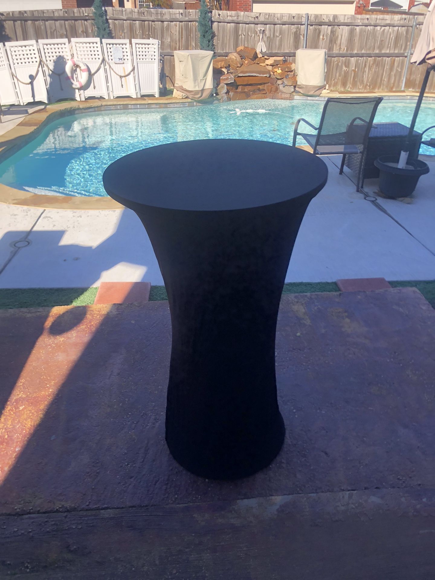 5 cocktail tables with covers