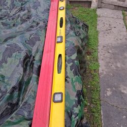 4 Feet Level Stanley With Case 