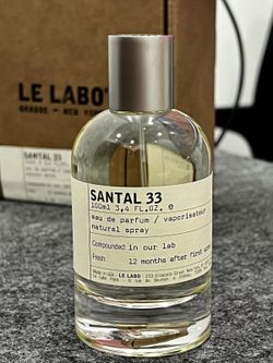 Le labo Santal 33