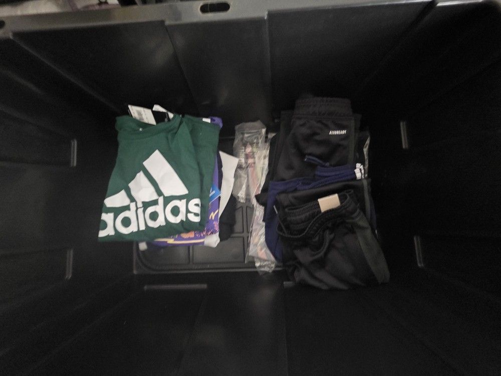 Brand Clothes , Women's And Mens