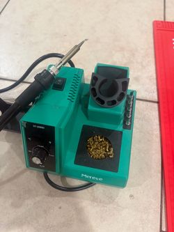 Small Soldering station