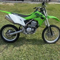 2022 Kawasaki KLX300 Dirtbike