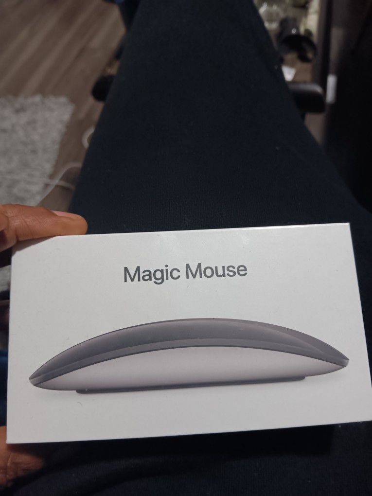 NEW Apple A1657 Magic Mouse 2 MLA02LL/A Bluetooth Wireless 