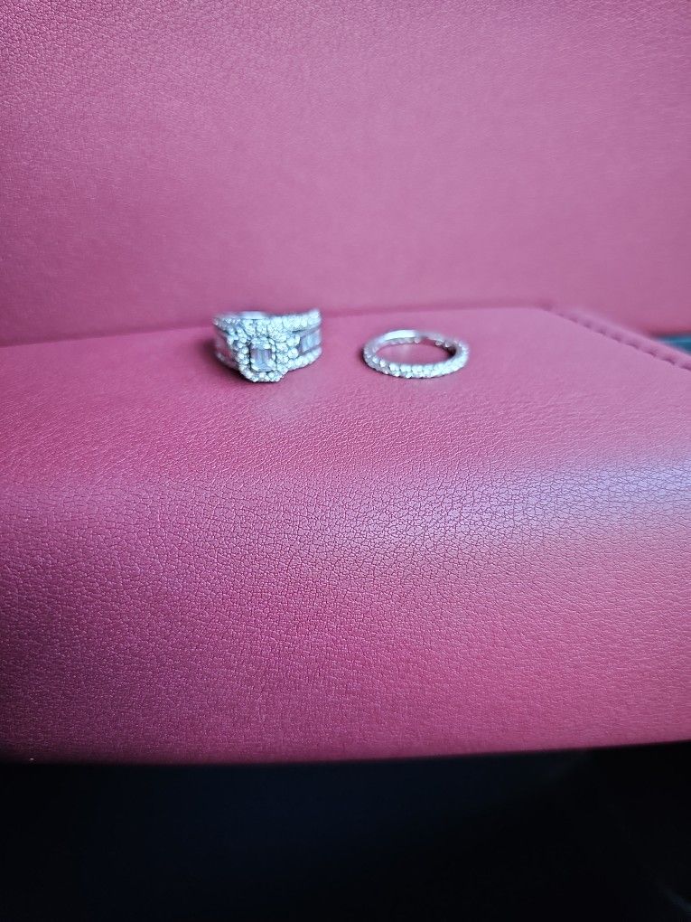 Woman's Engagement & Wedding Band