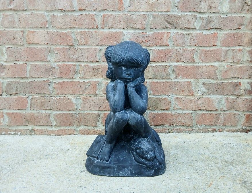Hen-Feathers Cast Resin Sitting Girl