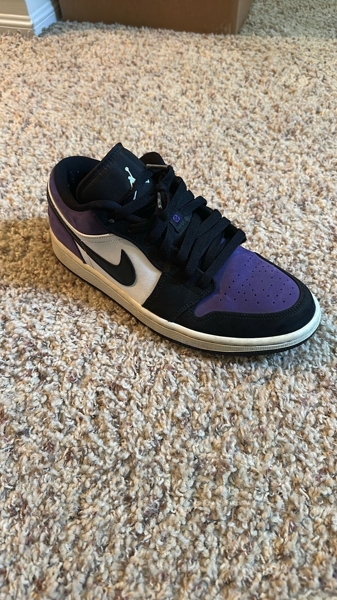 Jordan 1 Lows Court Purple