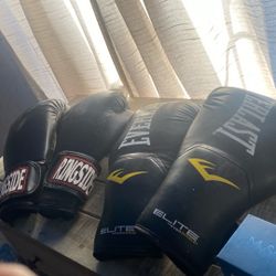 Boxing Gloves 