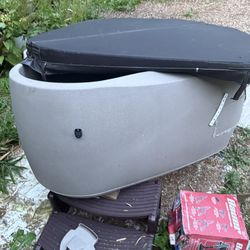 hot tub   without cover