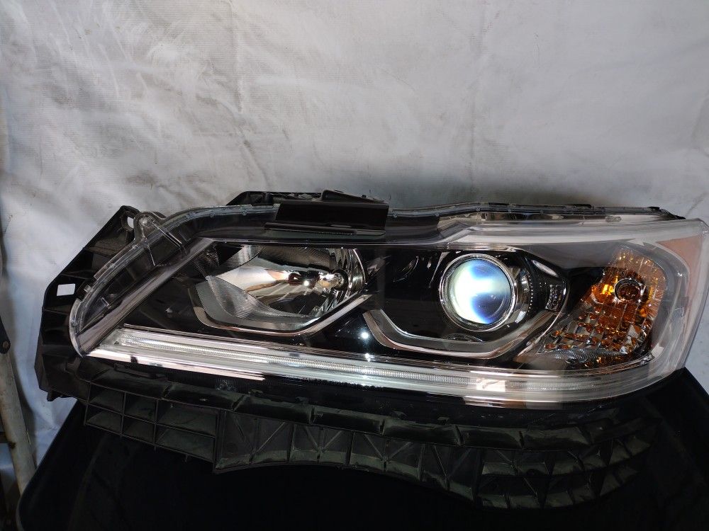 Left Accord Headlights 