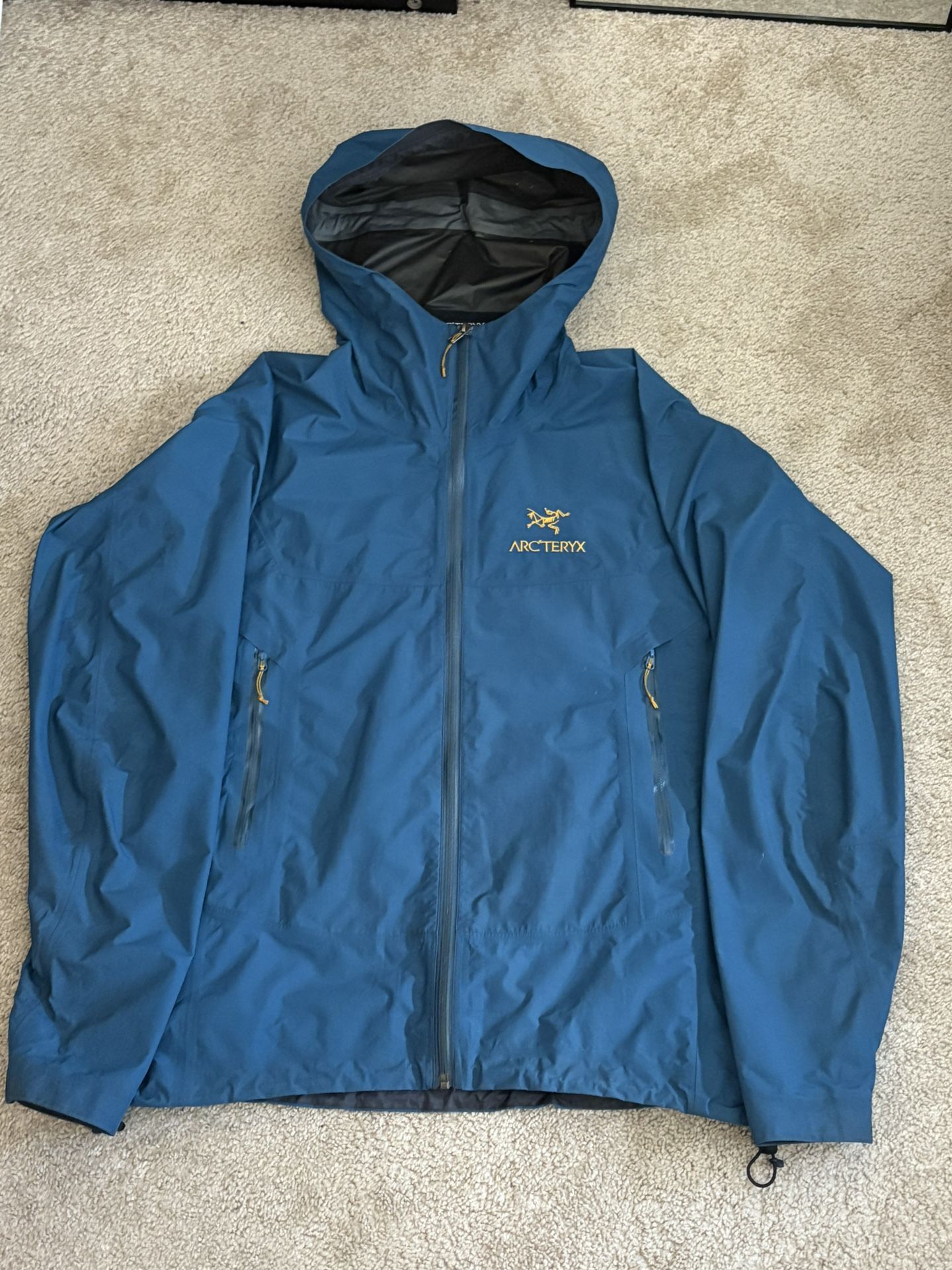 Arcteryx goretex rainjacket