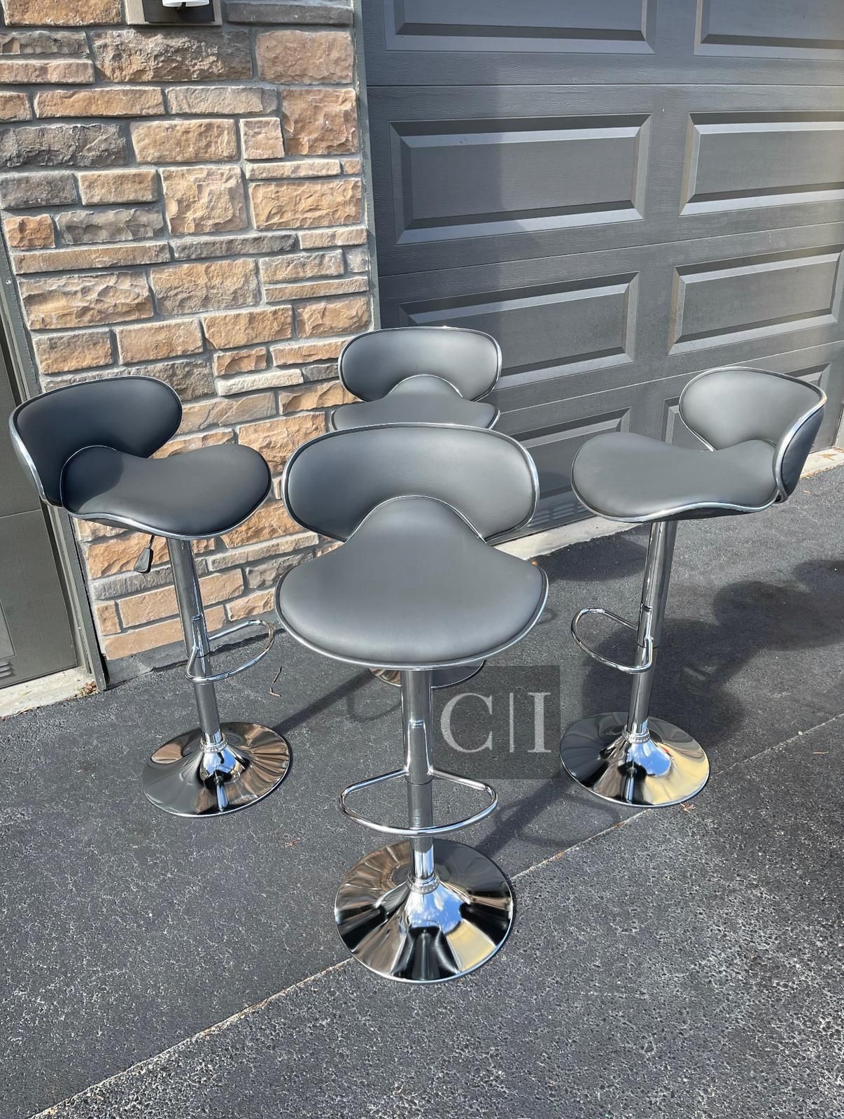 New 4 Gray Bar Stools