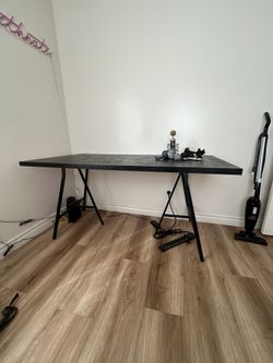 Desk With Legs