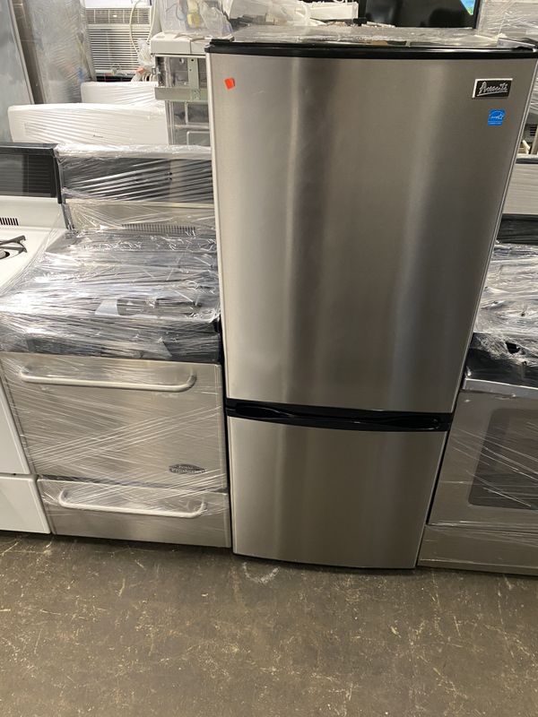 Refrigerator/stove combo for Sale in The Bronx, NY OfferUp